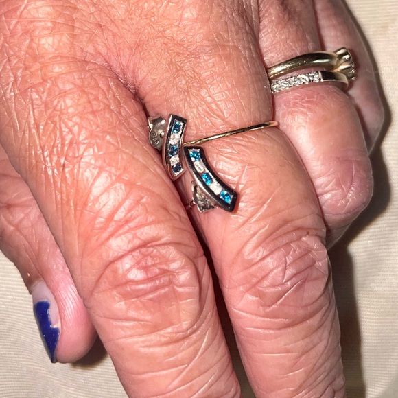 14k blue and white diamonds earrings - Picture 7 of 7